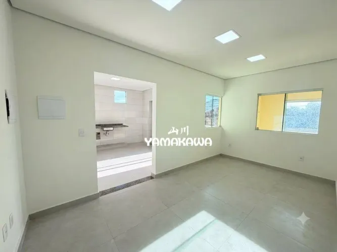Casa com 2 dormitórios para alugar, 120 m² por R$ 2.000,00/mês - Guaianazes - São Paulo/SP