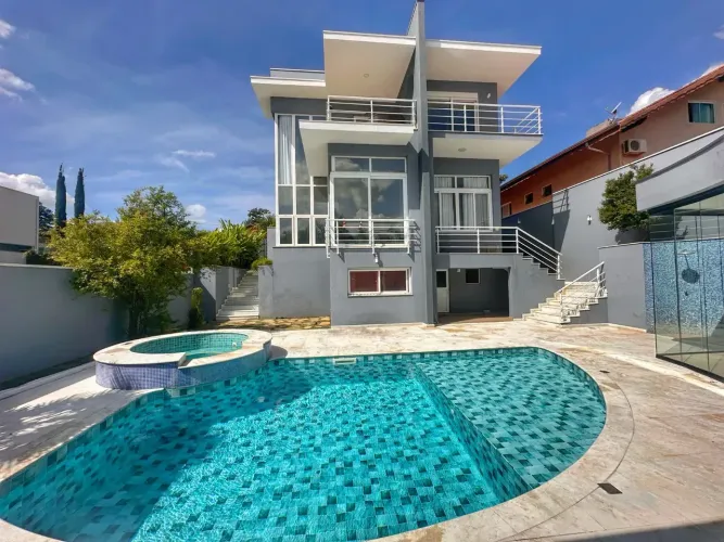 Imóvel para aluguel com 410 metros quadrados com 4 quartos em Pinheirinho - Vinhedo - SP