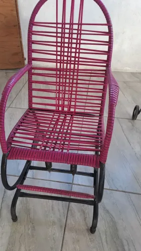 Cadeira de balanço infantil