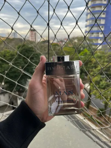 Bvlgari main essence rain USADO APELAS UMA VEZ