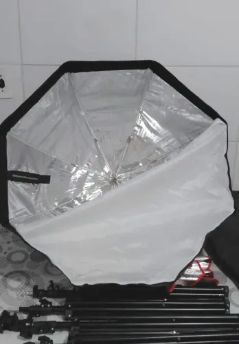 Softbox octagonal 80cm com tripé
