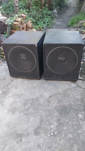 Vendo esses dois subes de 18 leia!!!