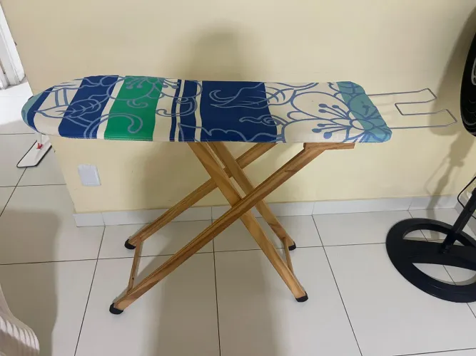 Tábua de Passar Conservada ? Prática e Resistente