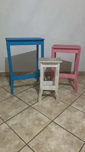 Trio de mesinhas de MDF