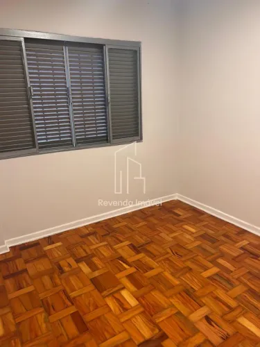 Apartamento à Venda em Perdizes, São Paulo-SP: 2 Quartos, 1 Banheiro, 1 Vaga de Garagem! A