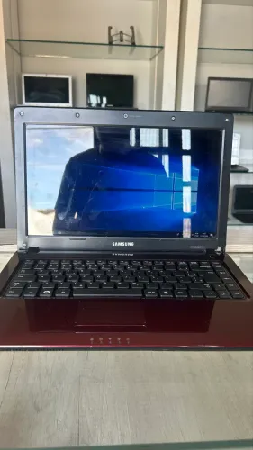 Notebook Samsung i3 4gb bateria nova - até 12x no cartão