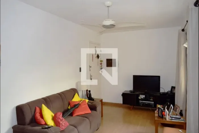 Apartamento à Venda - Vila Madalena, 2 Quartos, 67 m2