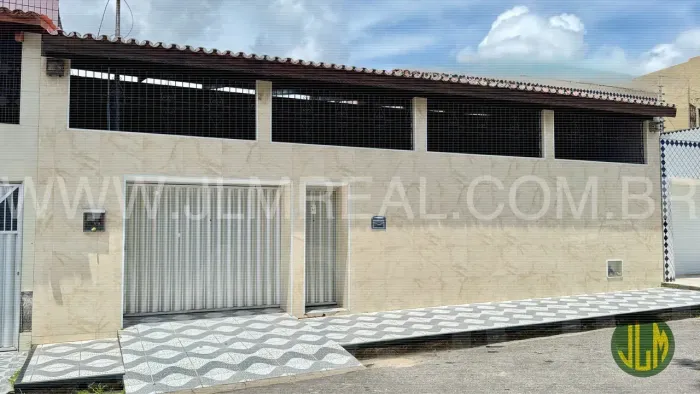 VENDO CASA DUPLEX DE 415m², NO BAIRRO VILA VELHA - FORTALEZA - CE