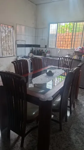 mesa de madeira maciça lindíssima
