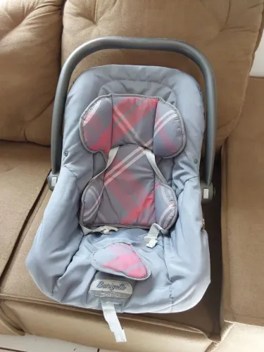 VENDO BEBÊ CONFORTO BURIGOTTO EM PERFEITO ESTADO DE USO. LIMPO E ESTERILIZADO. 