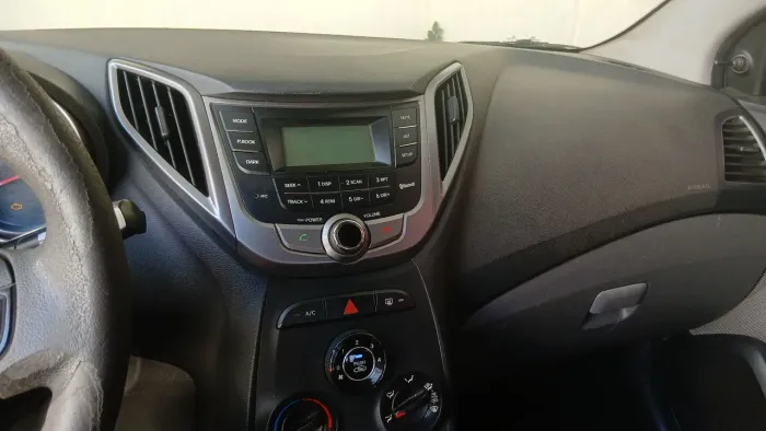 Hyundai HB20S C.plus/c.style1.0 Flex 12V Mec. 4P 2015