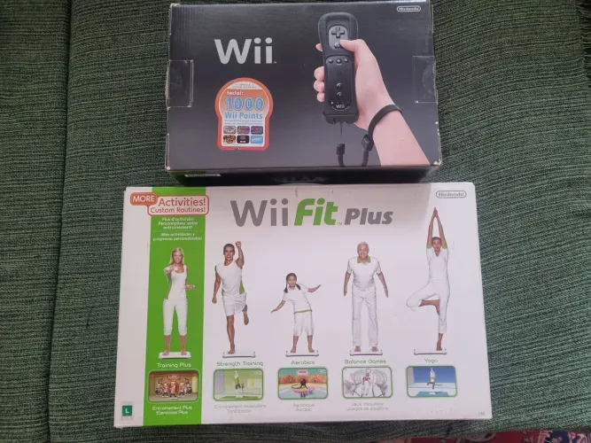 Nintendo Wii com jogos e acessórios