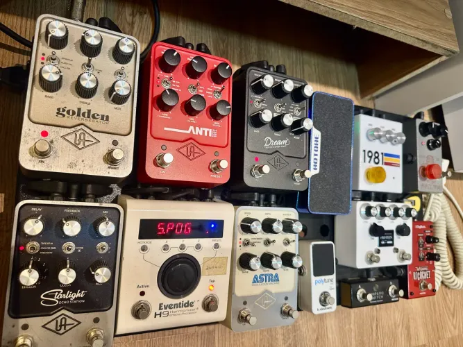 Pedais Universal Áudio