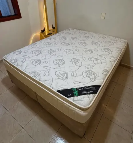Cama box queen