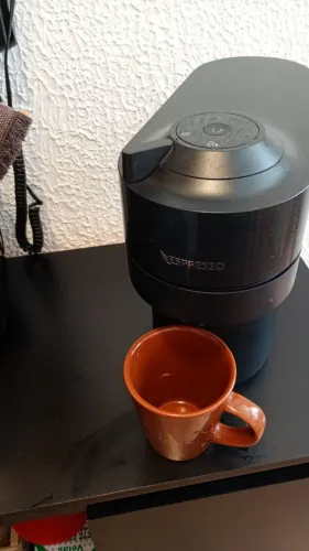Máquina Nespresso POP Vertuo