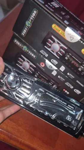 Aparelho de som automotivo