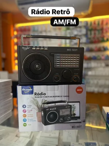 Rádio Portátil Átoma MO-503T, um aparelho analógico de estilo retrô com receptor