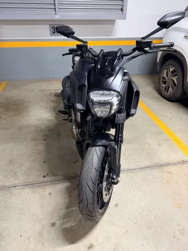 Ducati Diavel Dark