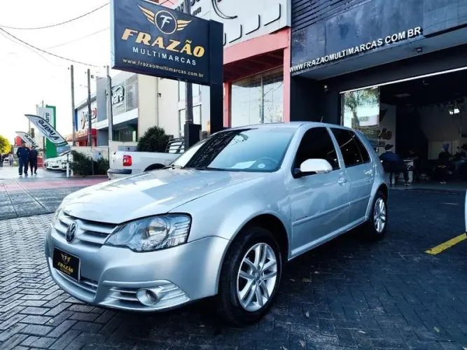Volkswagen Golf 1.6 MI Total Flex 8V 4P 2010