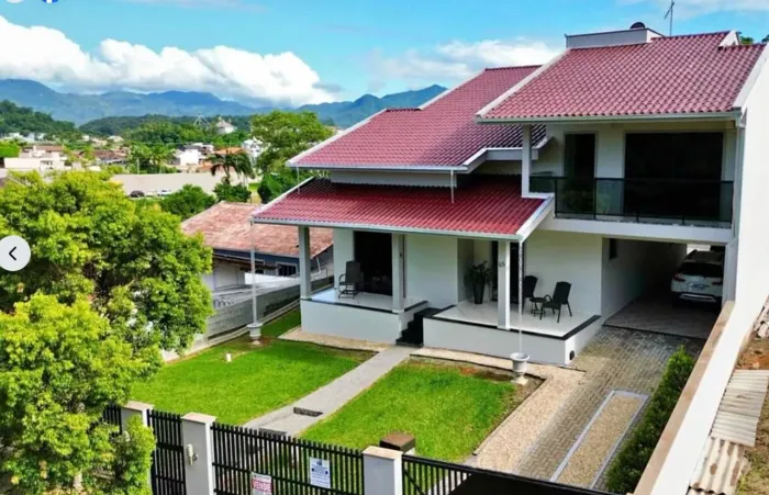 Casa para Venda em Massaranduba / SC no bairro Centro