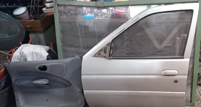 Escort sucata peças