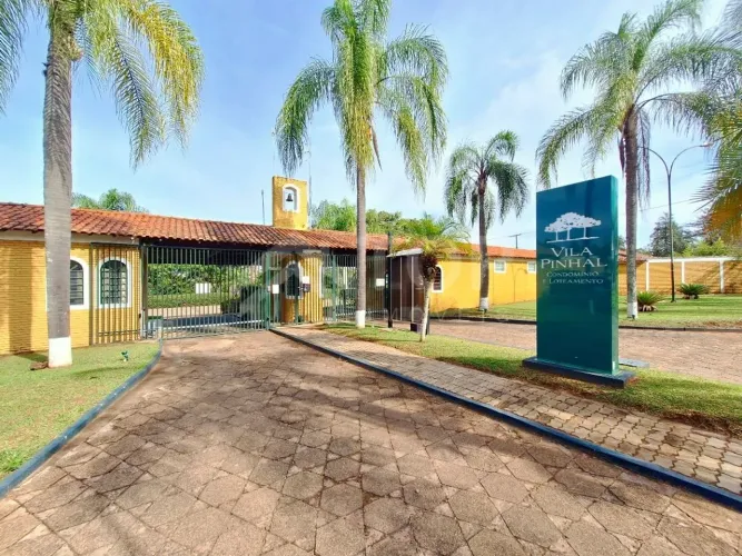Terreno em Condomínio à Venda no VILA PINHAL, Itirapina