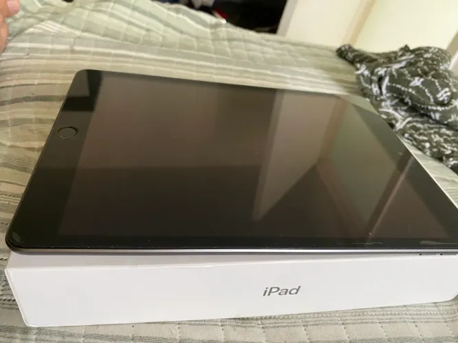 Vendo IPad 9° geração