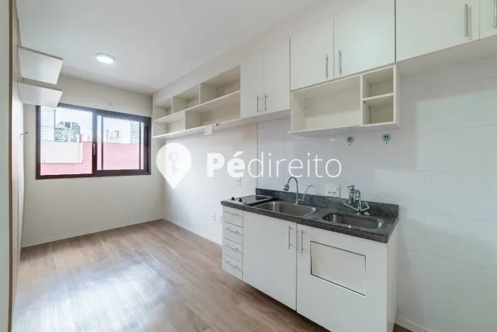 Studio mobiliado para locação no Tatuapé, proximo ao metrô Carrão.