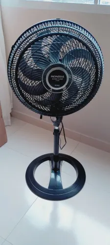 Vendo ventilador de coluna MONDIAL VTX Turbo com 8 pás