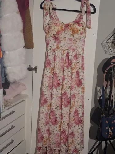 VESTIDO FLORIDO USADO SO UMA VEZ (NOVO)