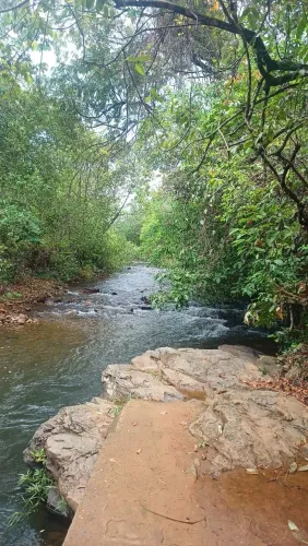 Chácara itiquira com piscina e grande área verde