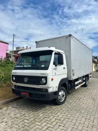 Caminhão Volkswagen 10.160 2013