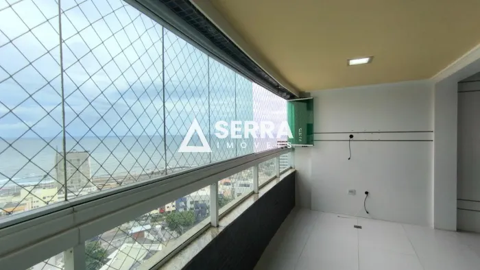 Costa Azul | 3 quartos (1 suíte) + dependência | 112 m² | Vista mar | 3 vagas | Total Conf