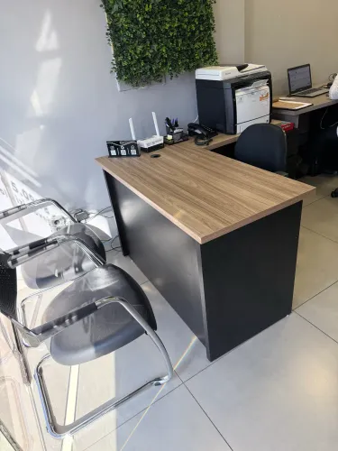 Mesa para recepção