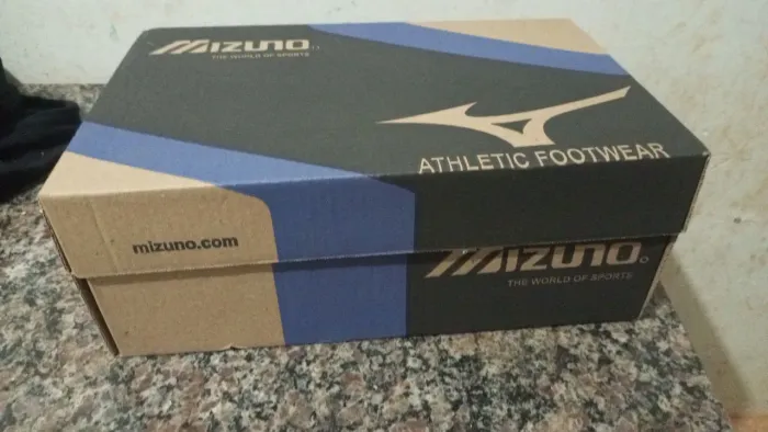 Tênis Mizuno masculino número 41 Zero na caixa