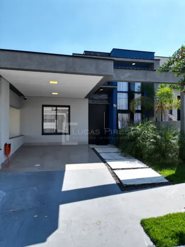 Casa com suíte e móveis planejados no Condomínio Horto Florestal Villagio