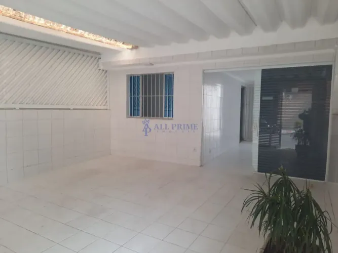 Casa para Alugar em Praia Grande - SP,