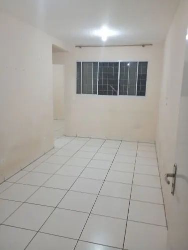 Alugo Apto R$ 1.100,00