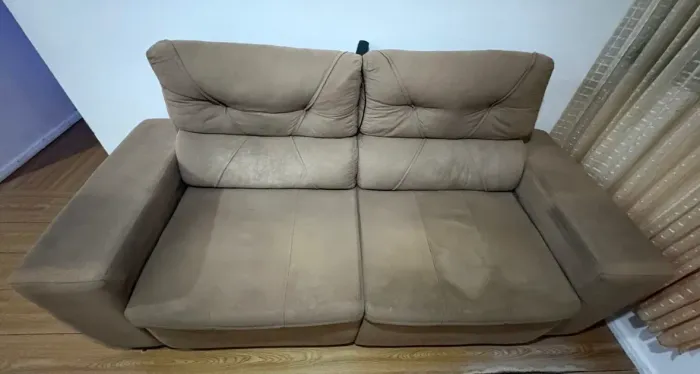 Sofá reclinável retrátil dois lugares