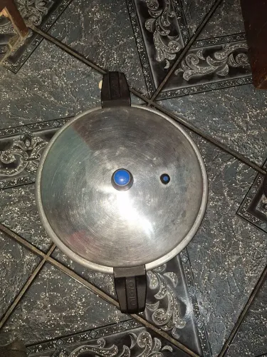 ? Panela de Pressão Nigro Grande 20L - Super Conservada!