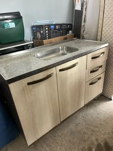 Balcão de cozinha com pia 