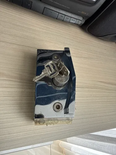 Fechadura de vidro