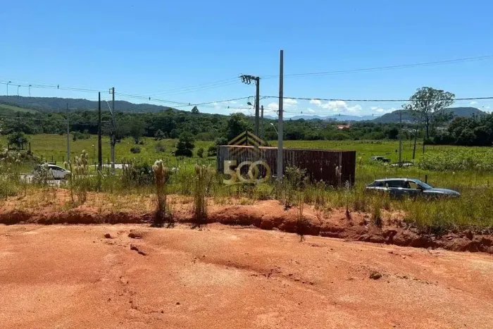 Comercial Terreno - 1.525,00 (M²) de Área Total - 0,00 (M²) de Área Privativa - R$: - For