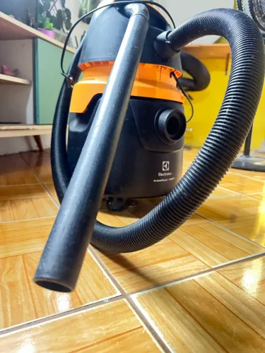 Aspirador Água e pó Electrolux power