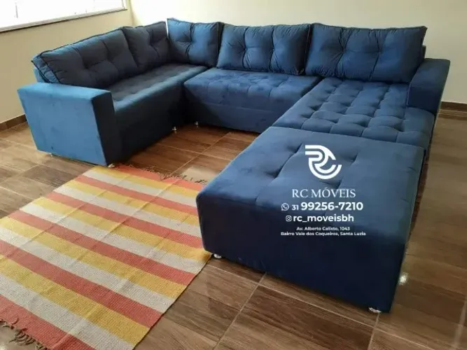 Sofá de canto Grande 3,10m com Chaise e Puff veludo D33 Premium