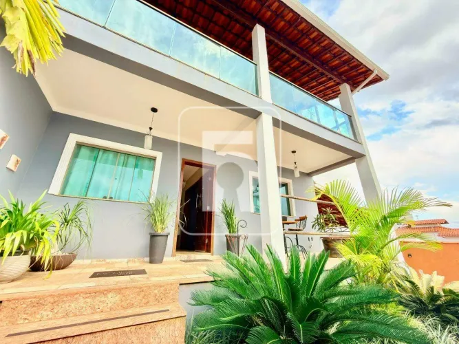 Casa à venda, 3 quartos, 1 suíte, 5 vagas, Campo Alegre - Conselheiro Lafaiete/MG