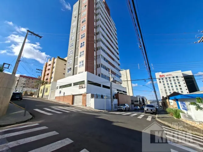 APARTAMENTO À VENDA NO CENTRO