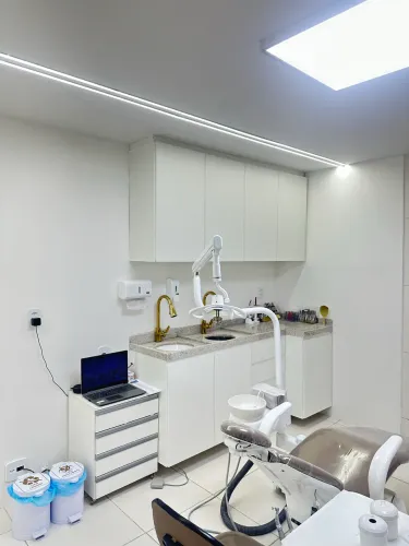 Alugo consultório odontológico