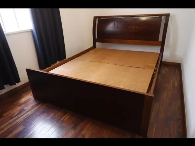 R$1.600,00! Cama Casal Tamanho "Queen", da Lider. Usada porém em ótimo estado de uso!