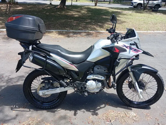 XRE 300 2020